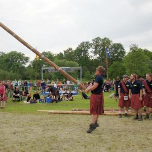 Tossing the Caber