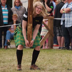 Tossing the caber