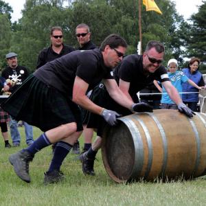 Barrel Rolls (Fass Rollen)